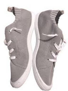 Tommy Bahama Women’s Light Gray Knit Slip-On Sneakers with White Soles 7.5 NWOT
